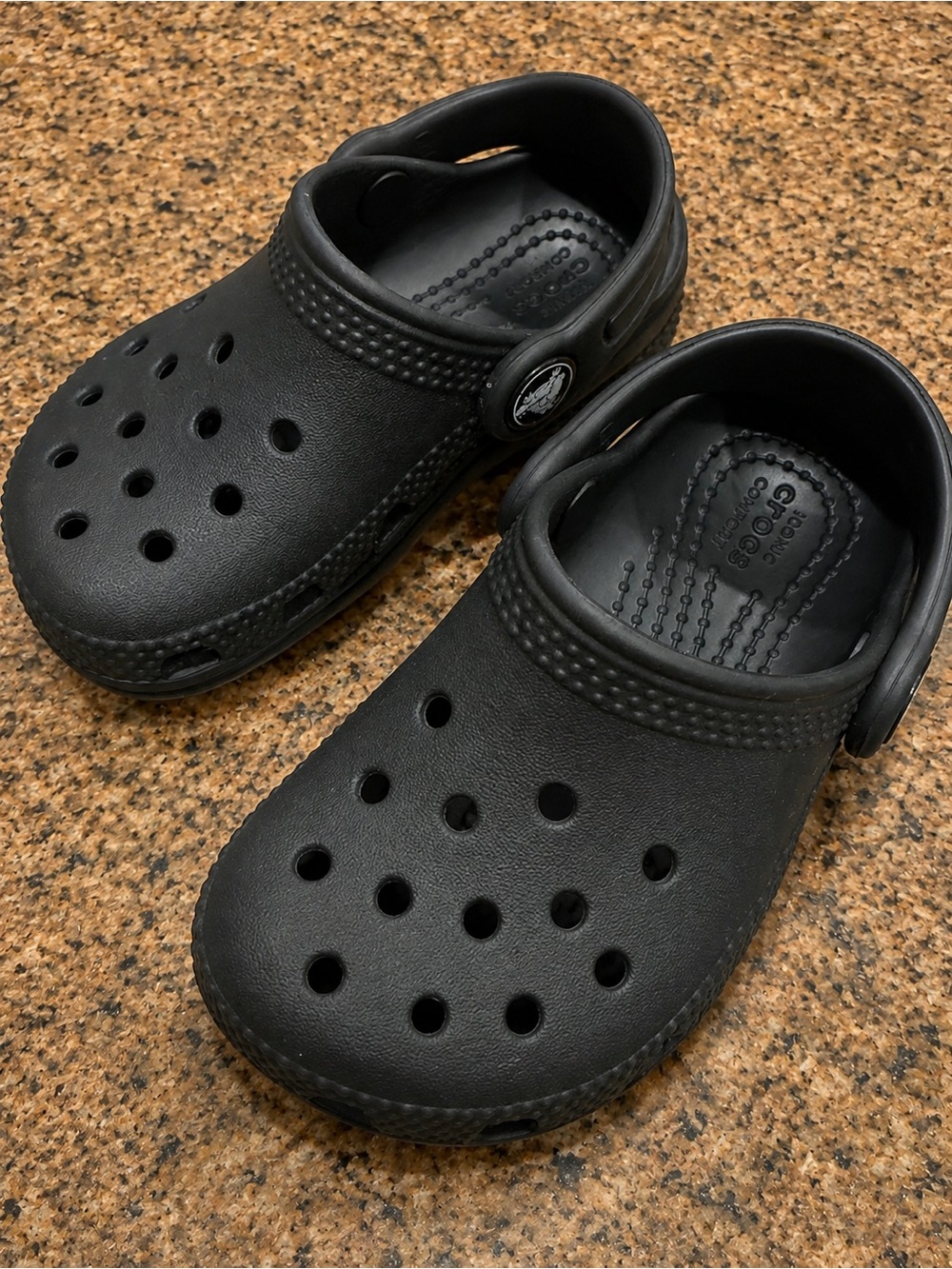 CROCS Kids Classic Clogs in Black